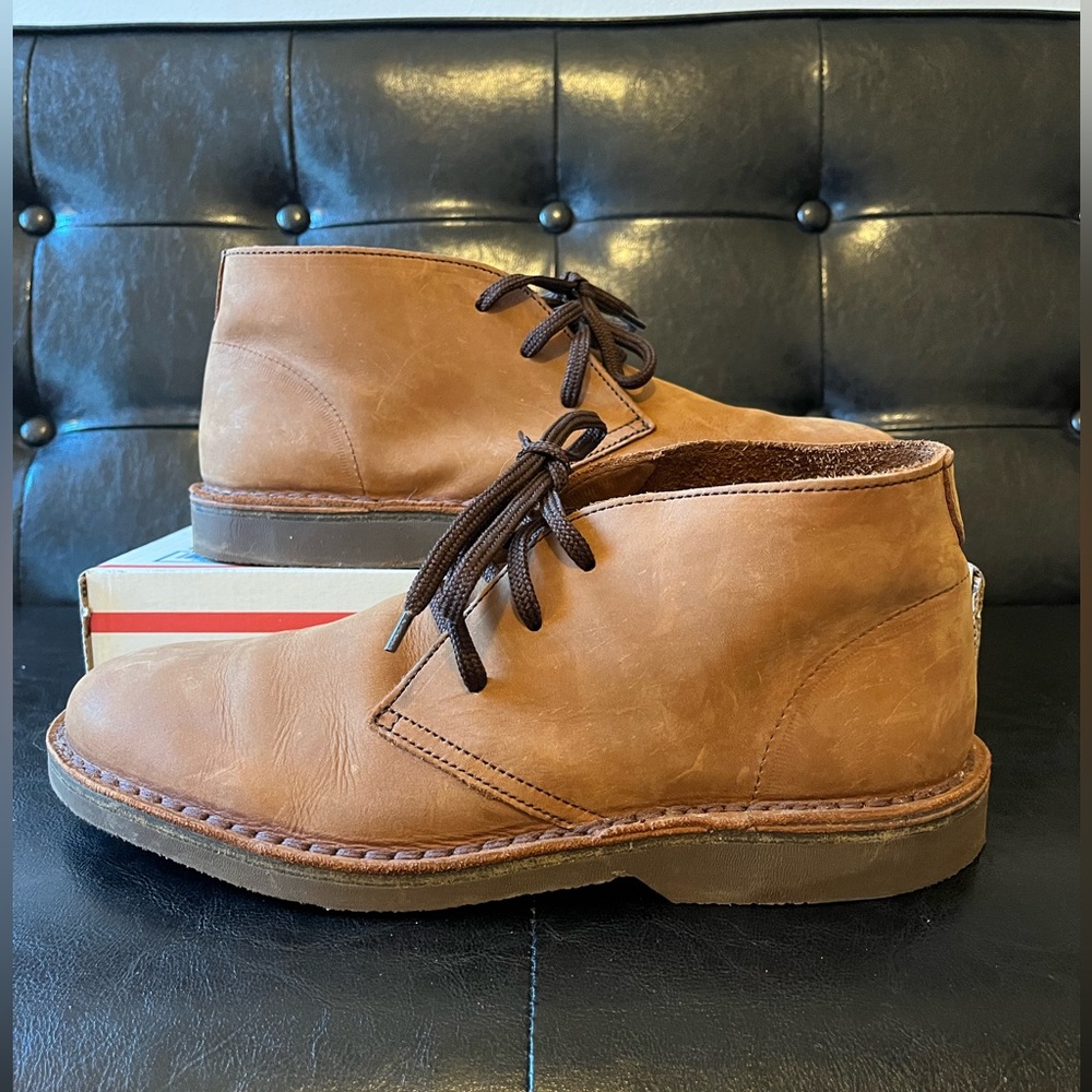 Men's Tan Leather Chukka Boots - Classic Casual Lace-Up